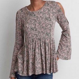 Soft and Sexy AE Bell sleeve shirt